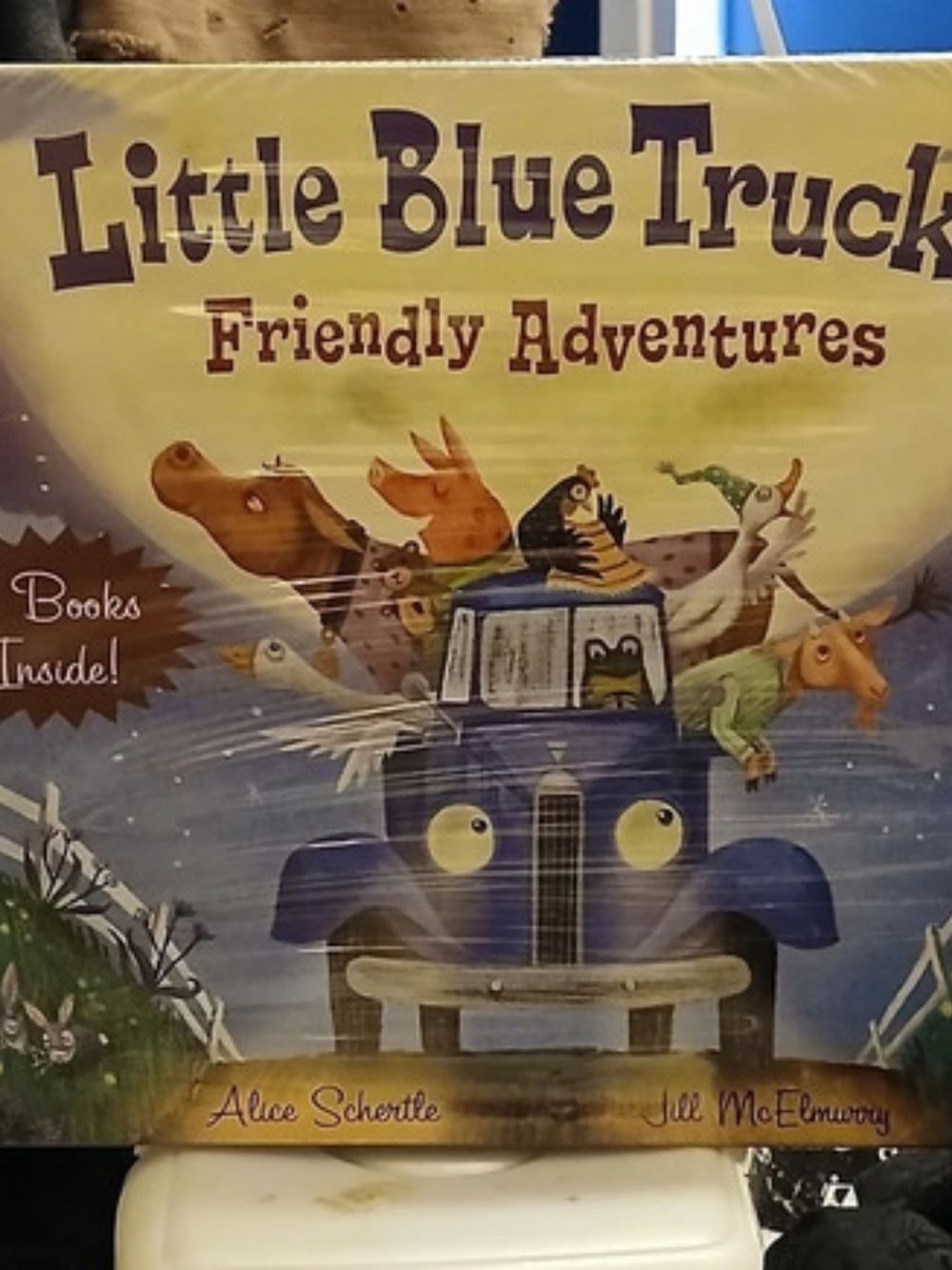 Clarion Books Little Blue Truck's Friendly Adventures 6-Book Box Set Multicolor